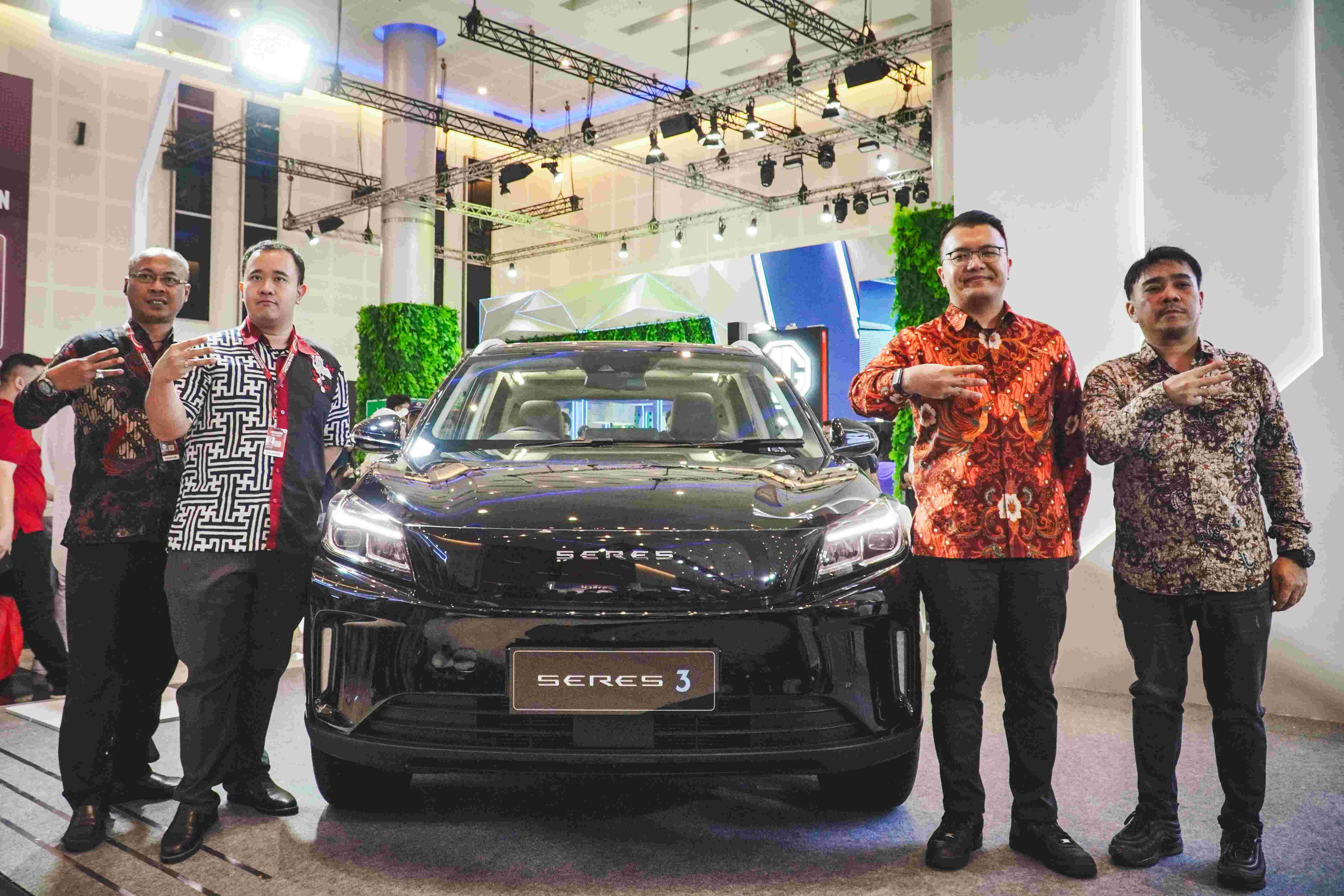 Surabaya Jadi Kota Kedua Peluncuran SERES 3, PT Sokonindo Automobile Perkuat Pasar Mobil Listrik di Jawa Timur